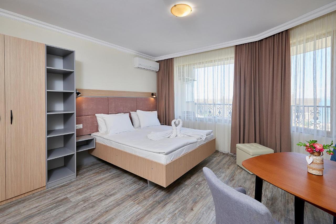 Crotiria Beach - Aparthotel Pomorie Buitenkant foto
